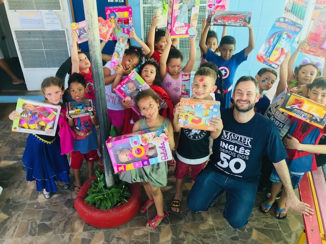 Childrens’ Day of Love: quase 1.000 brinquedos para doação